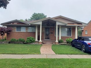 6232 Kinloch St, Dearborn Heights, MI 48127