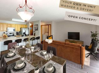 NEWLY UPDATED EXTERIOR SIDING & ROOFS FREE GARAGE, PRIVATE ENTRY, PETS, FULL SIZE WASH/DRY, PATIO..., Sioux Falls, SD 57106