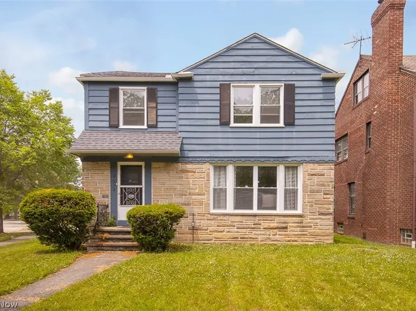2374 Traymore Rd, University Heights, OH 44118