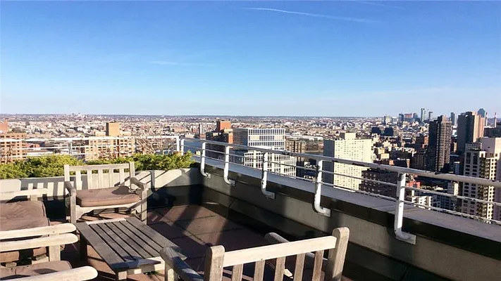 Sold by Nest Seekers International | media 20