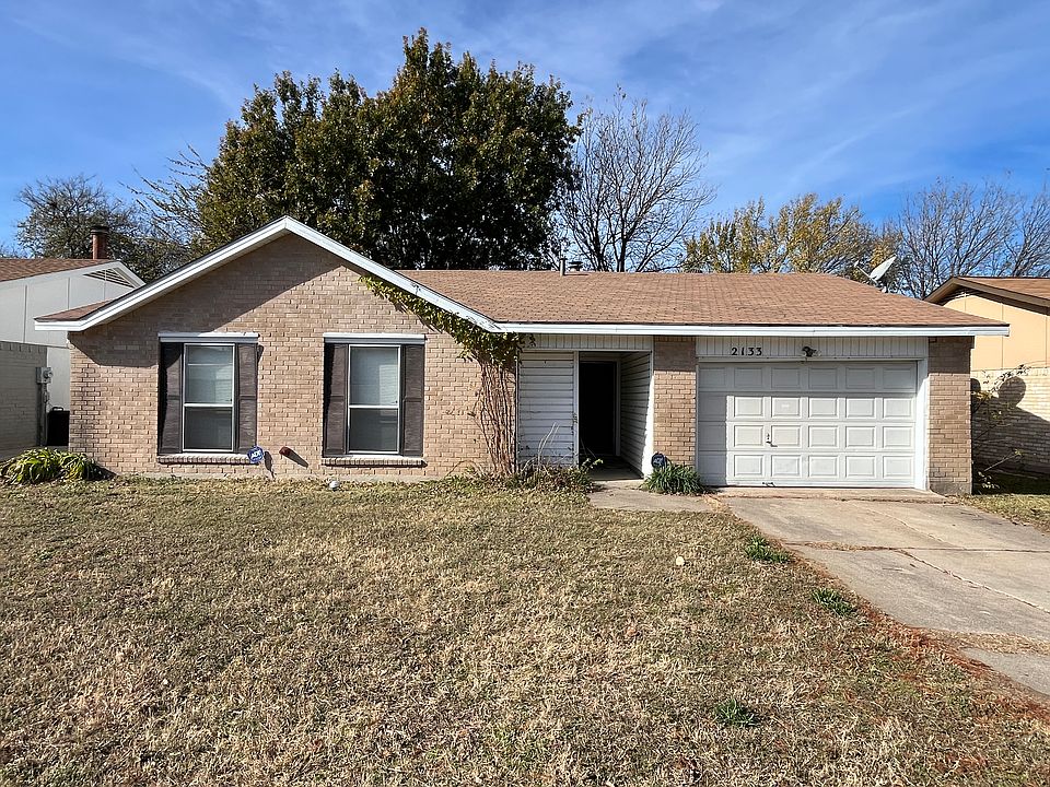 1st image of 2133 Quail Hollow Dr