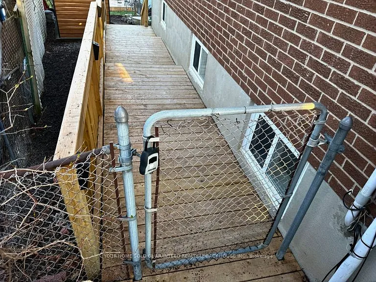 406 Orsi Ave #BASEMENT — Photo 22
