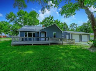 1028 Old Oak Rd, East Alton, IL 62024