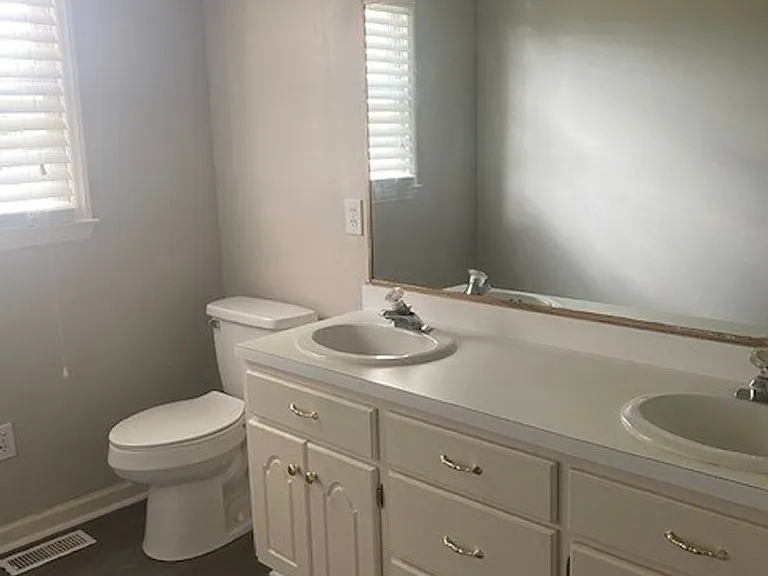 105 Labonte Dr — Photo 13