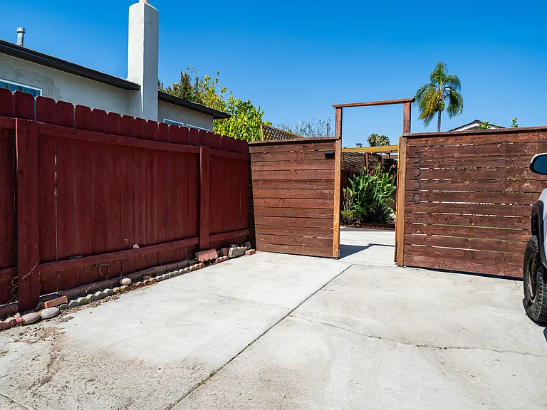 3330 Nile St — Photo 18