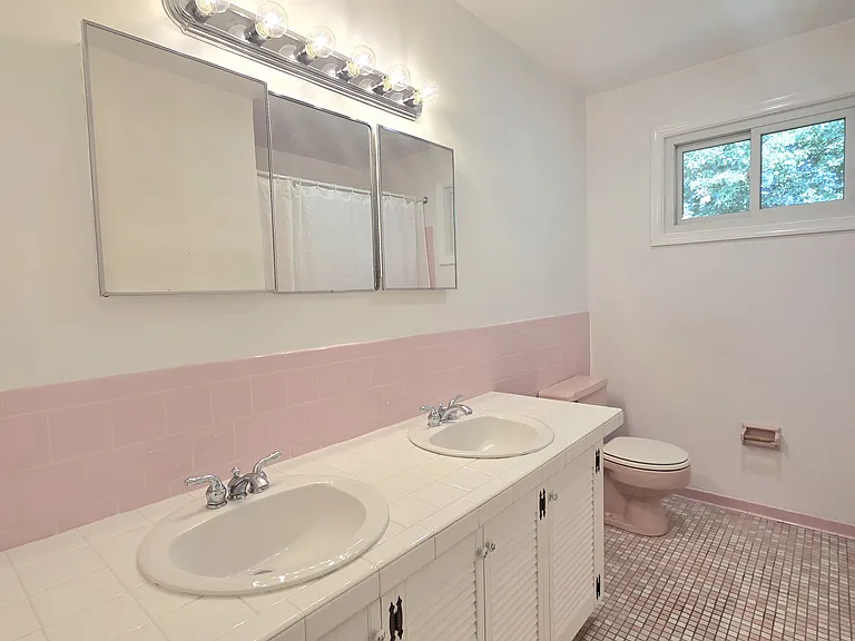 111 Tamarisk Ct — Photo 32