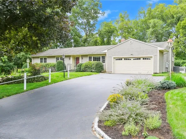 67 Fieldcrest Drive, Trumbull, CT 06611
