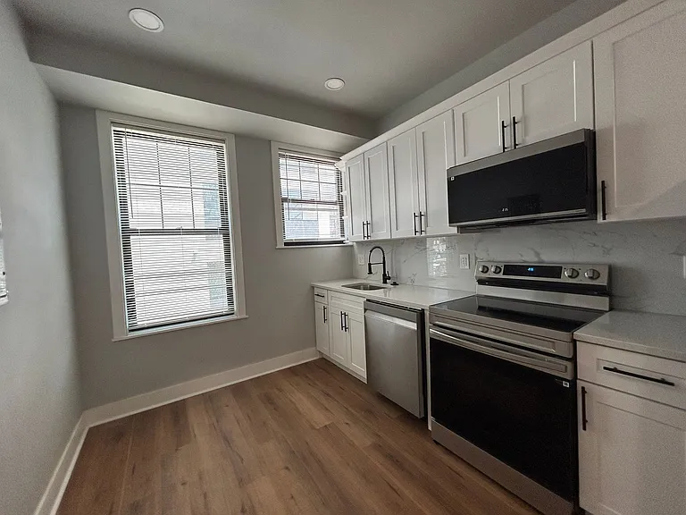 1116 S 12TH ST — Photo 15