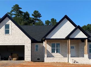 441 28th Ave, Hickory, NC 28601