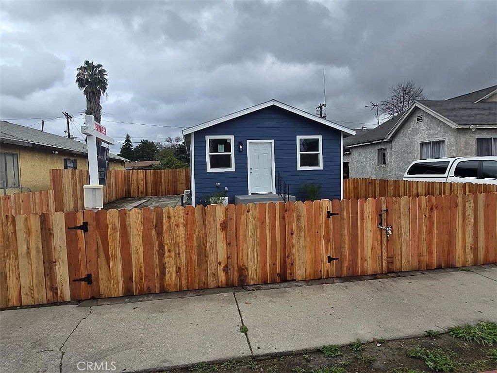 10722 Anzac Ave, Los Angeles, CA 90059 | MLS #DW26034429 | Zillow