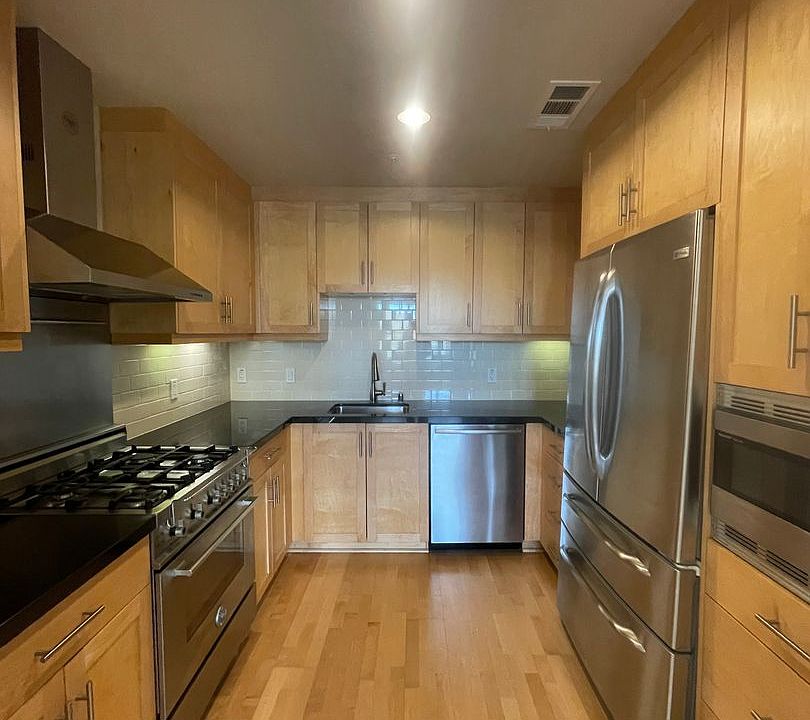 1st image of 1001 Laurel St Unit 403