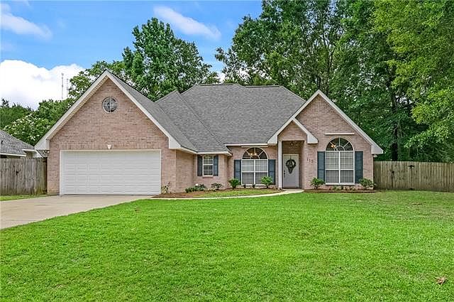 1st image of 115 Lazy Creek Dr