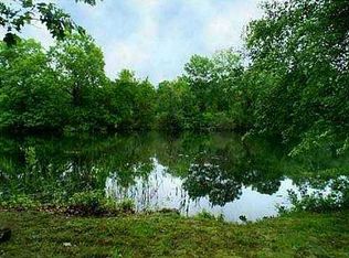 22 Hiscox Rd, Westerly, RI 02891