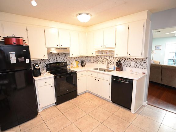 5th image of 8333 Weyhill Ct