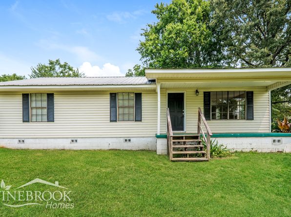 104 Hatch Dr