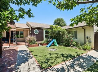 18937 Sylvan St, Reseda, CA 91335