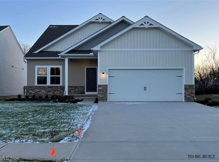 707 Hampshire Ct, Amherst, OH 44001