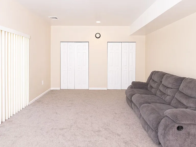 2072 Sheaffer Rd — Photo 55