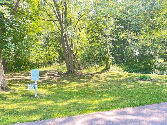 2nd image of 6281 Lakewood Pointe Dr #13