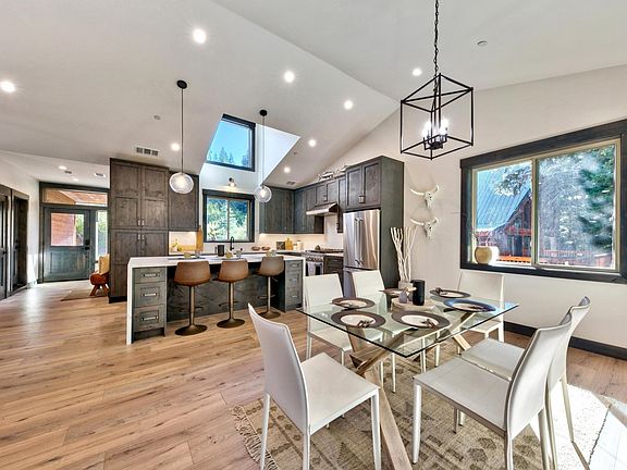 4th image of 12534 Muhlebach Way