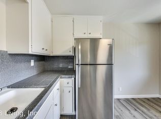 670 S 10th St APT 4, San Jose, CA 95112