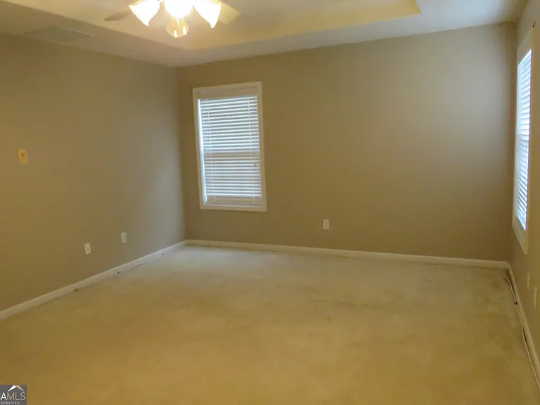 2718 Rocky Ct S — Photo 28