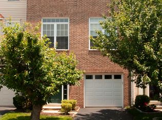 21672 Kings Crossing Ter, Ashburn, VA 20147
