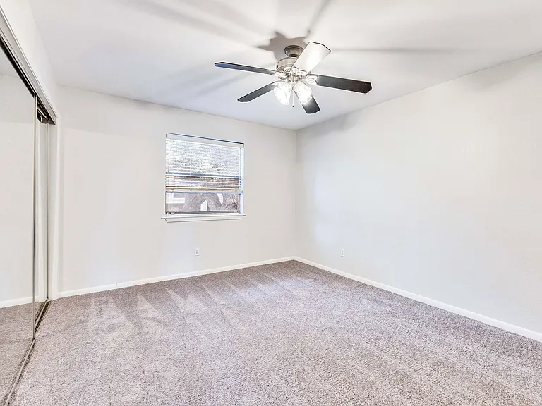 2104 Cullen Ave #207 — Photo 10