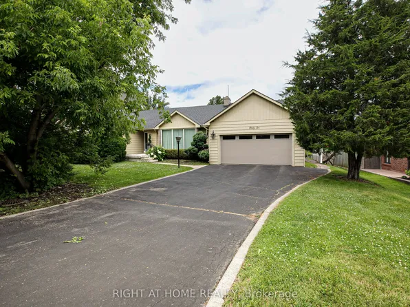 46 Roosevelt Dr, Richmond Hill, ON L4C 6V4