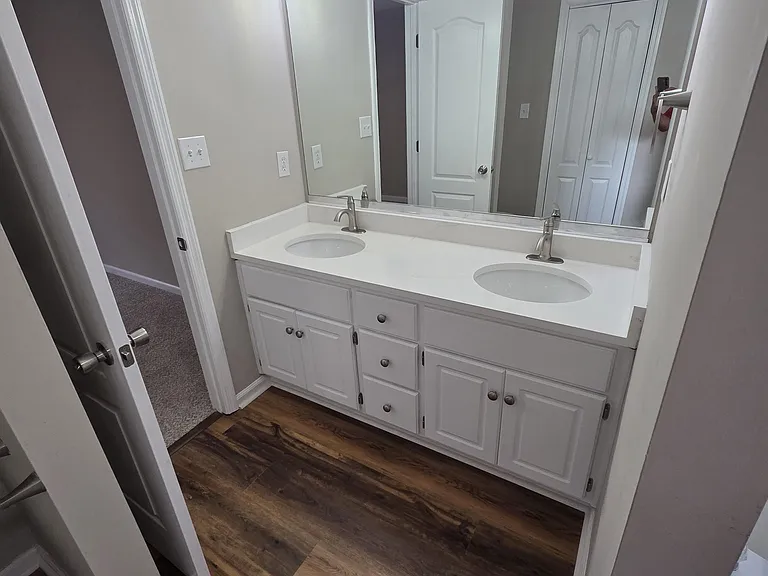 4909 Orchard Hill Dr — Photo 13