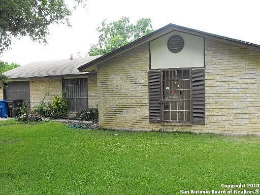 2nd image of 8831 Angel Valley St