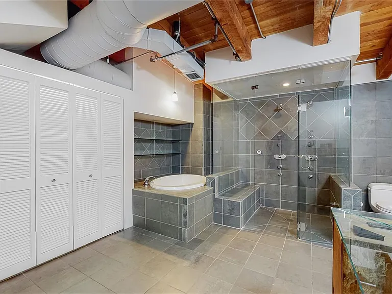 1720 Wynkoop St #411 — Photo 26