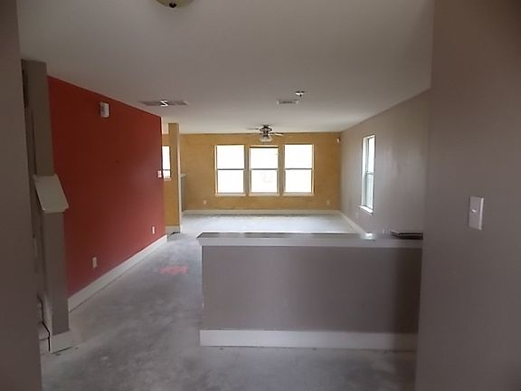 2nd image of 17102 N Lighthouse Dr