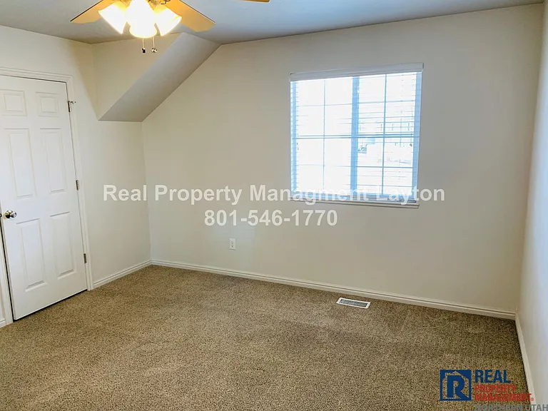 1267 E 6225 S — Photo 11