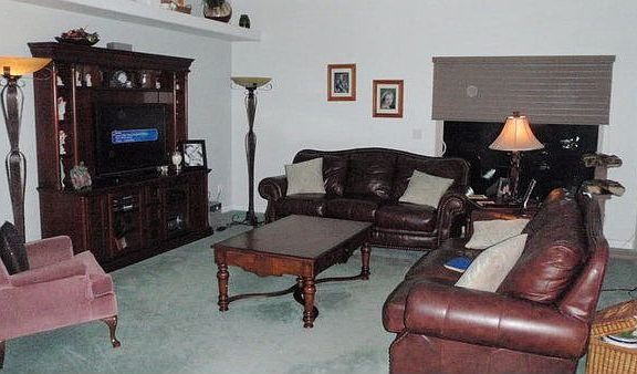4th image of 2128 E Bentgrass Ln