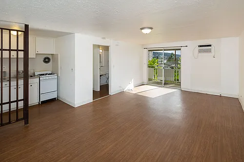 1643 Clark St #403 Photo 1