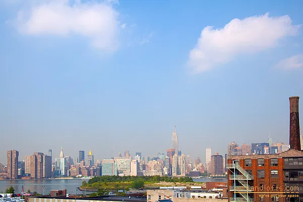 Sold by aptsandlofts.com | media 21