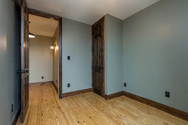 Rented by Nooklyn NYC LLC | media 41