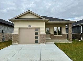 220 Ironwood Trl, Chatham Kent, ON N7M0A6