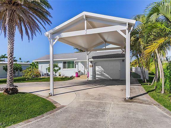 3rd image of 2729 N Ibis Ct