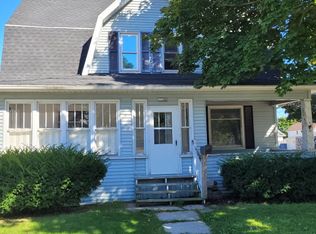 624 1st St, Kewaunee, WI 54216