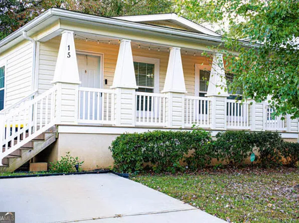 15 Meadowview St, Newnan, GA 30263