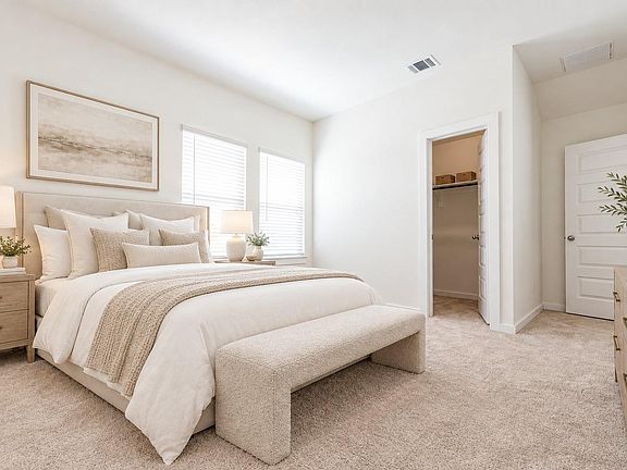 4th image of 1115 Santee Ct