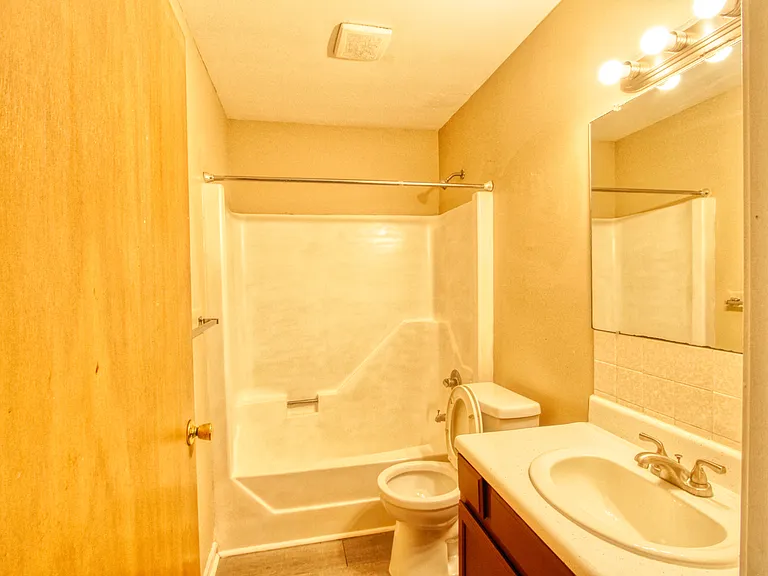 2 Peppertree Dr #4 — Photo 5