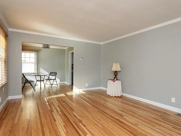 1030 Hopkins Ave — Photo 5