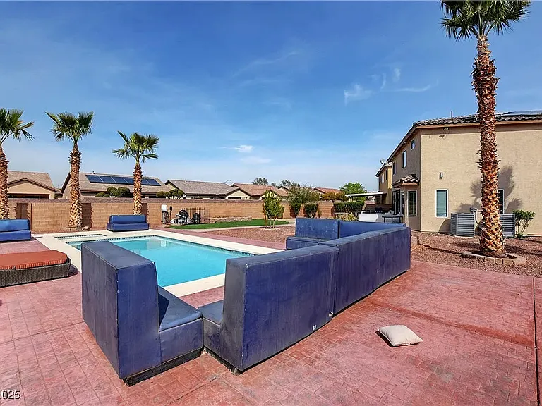 3541 Winter Wren St — Photo 43