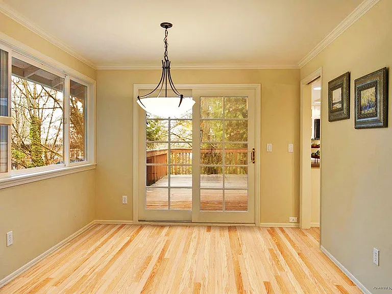 10034 NE 33rd St — Photo 3