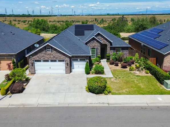 6708 W Alluvial Ave, Fresno, CA 93722