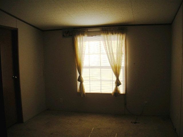 2nd image of 414 E 4th St
