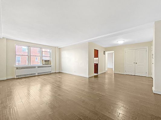 3rd image of 6910 108th St APT 9G